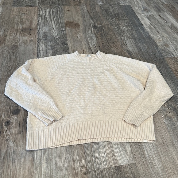 lululemon athletica Sweaters - New Without tags Lululemon Texture Play Crew Sweater White Opal M/L
